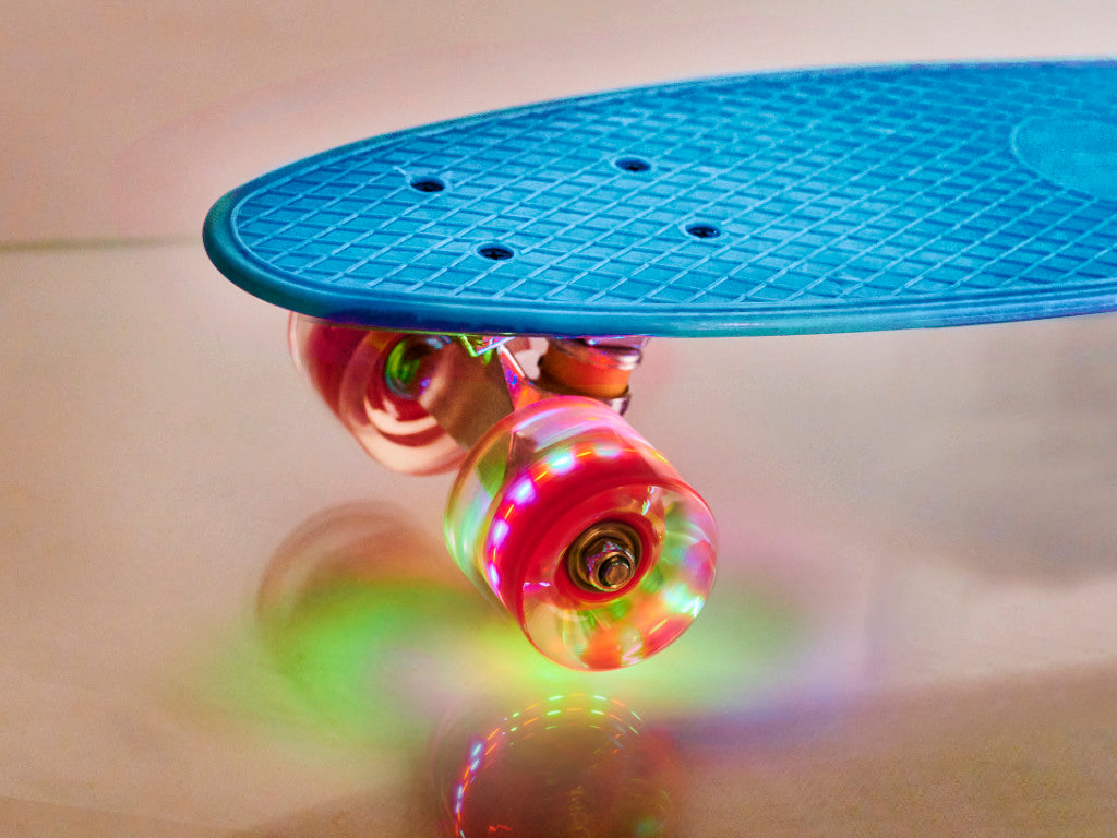Skateboard Penny Board pentru copii cu roti din cauciuc, iluminate LED, culoare Albastra